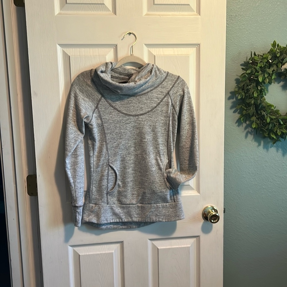 Kuhl sweatshirt xs